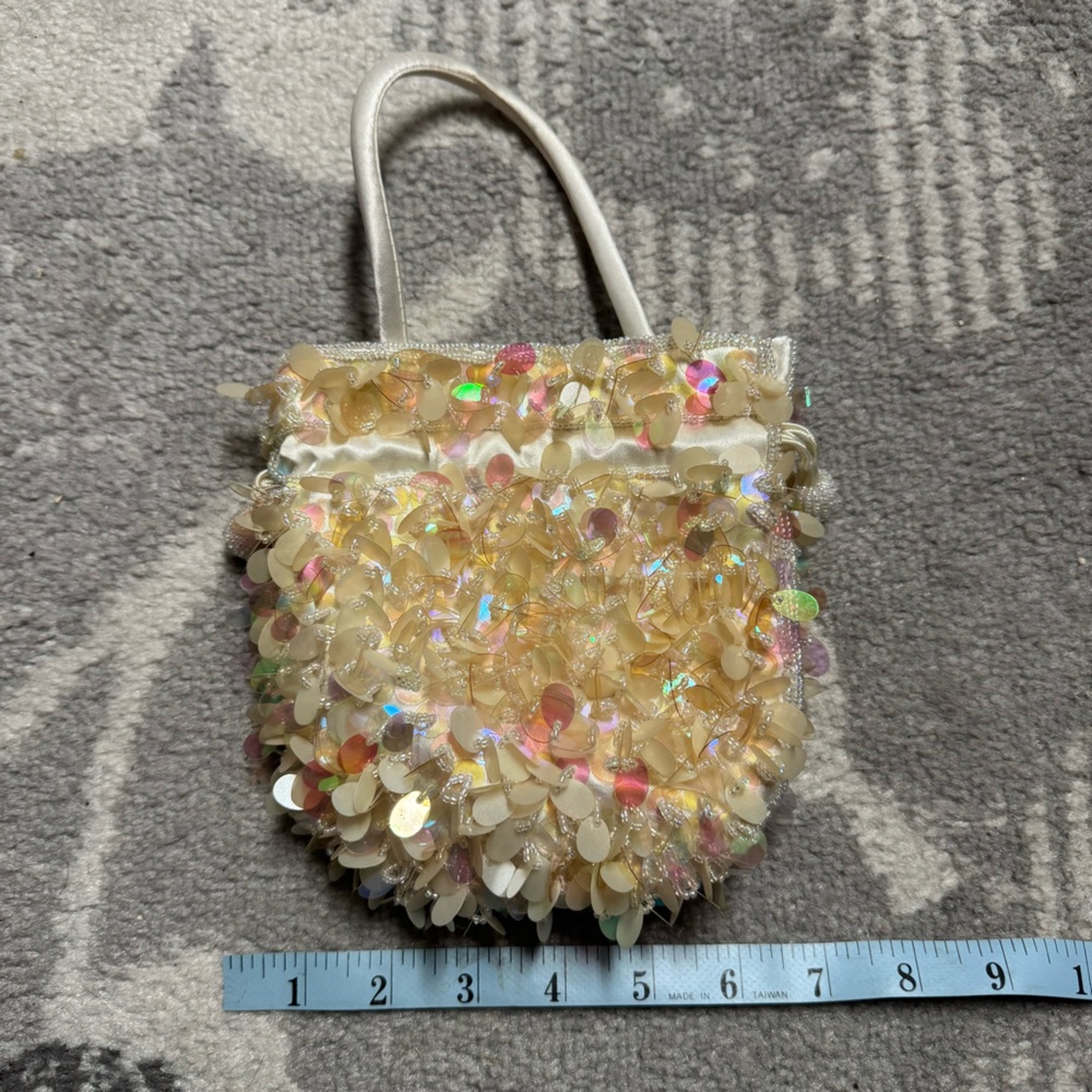 Jessica McClintock Satin Lined Beaded Sequin Yellow Ivory Drawstring Mini Bag - Picture 5 of 8